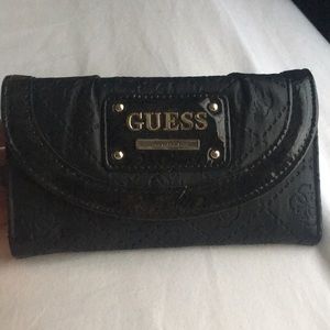 GUESS Wallet
